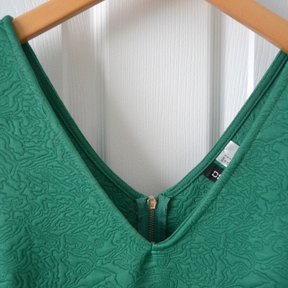 H&M Peplum Top - Picture 2 of 3